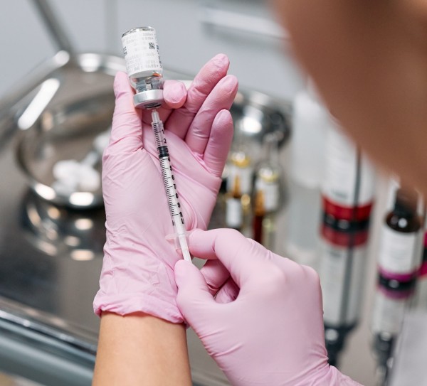 What will happen if a doctor injects air with syringe in your veins?