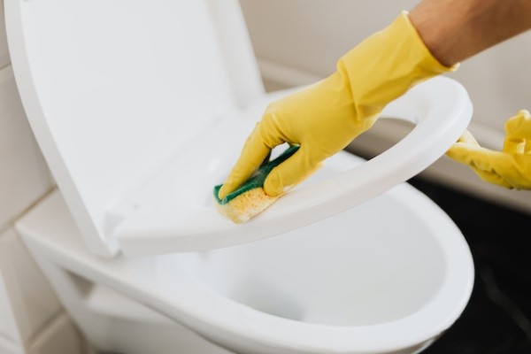 Using western toilet seat can cause serious illness diseases and health problems?