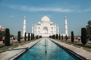 What is the relation between Taj Mahal and acid rain?